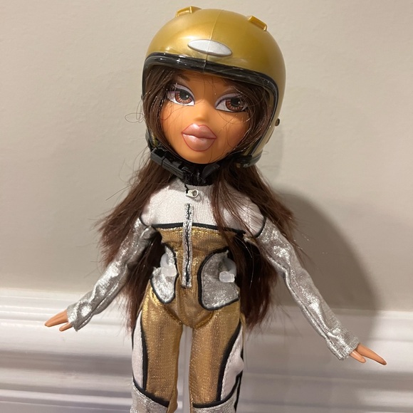 Play Sportz Extreme Sky Diving Yasmin Bratz doll MGA 2008 - Picture 7 of 7